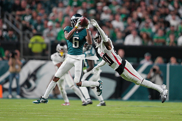 NFL: SEP 16 Falcons at Eagles